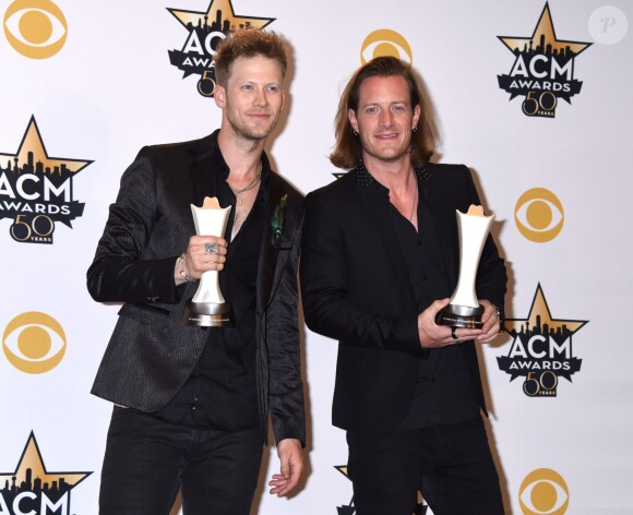 Florida Georgia Line  lors des 50ème Academy of Country Music Awards au Stadium d'Arlington, Texas, le 19 avril 2015 