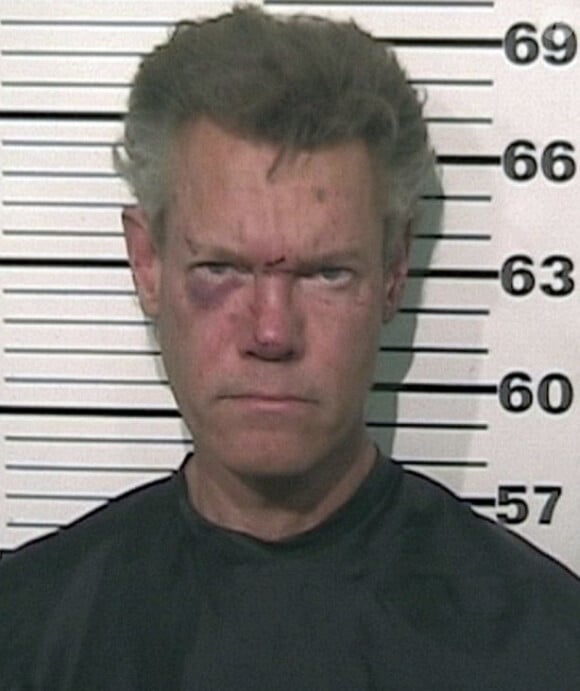 Randy Travis s'est fait arrêter nu, dans le Texas le 8 aout 2012