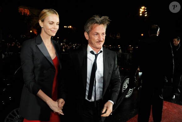 Charlize Theron et Sean Penn - Arrivées et sorties de la 40e cérémonie des César au théâtre du Châtelet à Paris le 20 février 2015