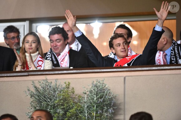 Beatrice Borromeo et Pierre Casiraghi au Stade Louis-II le 22 avril 2015 lors du quart de finale retour de Ligue des Champions entre l'AS Monaco et la Juventus de Turin.