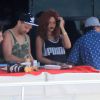 Rihanna en bateau à Honolulu, à Hawaï. Le 24 avril 2015.