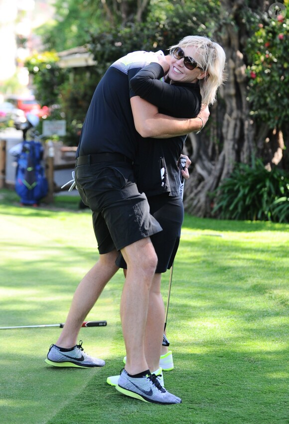 Jennie Garth et son fiancé David Abrams passent la journée au Golf de Calabasas, Los Angeles, le 26 avril 2015