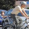 Josh Duhamel emmène son fils Axl déjeuner à Santa Monica, le 27 avril 2015  