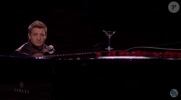Jeremy Renner au Tonight Show de Jimmy Fallon.