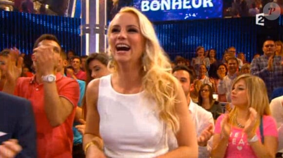 Elodie Gossuin dans Les années bonheur (France 2), samedi 2 mai 2015.