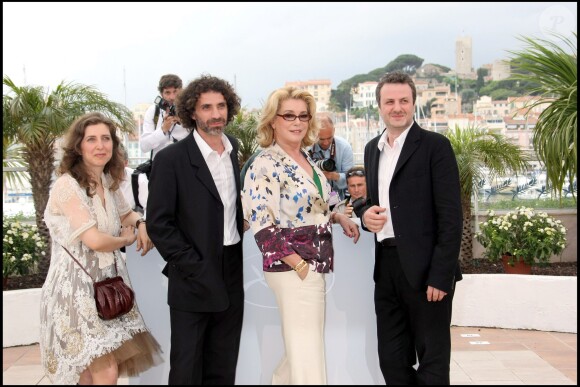 Joana Hadjithomas, Rabih Mroue, Catherine Deneuve et Khalil Joreige - Festival de Cannes, le 17 mai 2008
