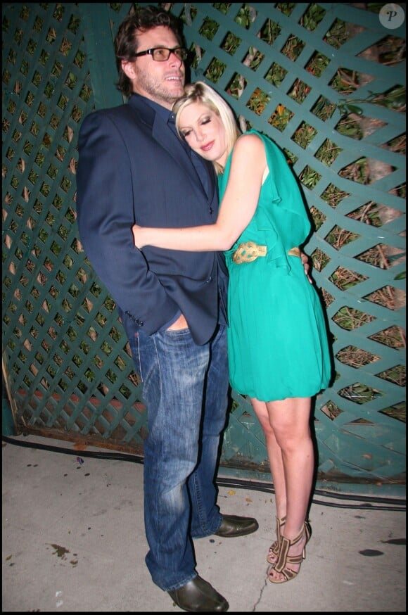 Tori Spelling et Dean McDermott à Hollywood, le 29 octobre 2008  