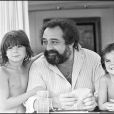  Richard Anthony et ses enfants &agrave; Saint-Tropez en 1982. 