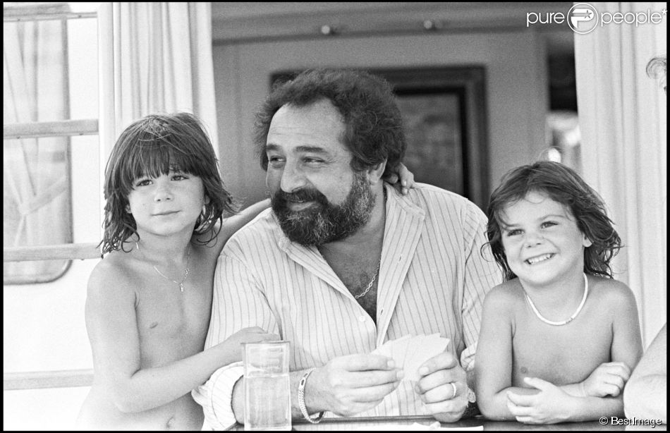  Richard Anthony et ses enfants &amp;agrave; Saint-Tropez en 1982. 