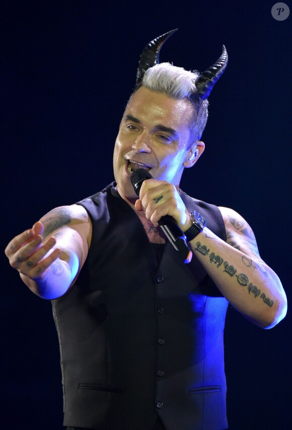 Robbie Williams à Cracovie le 17 avril 2015.