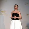 Dominique Blanc (habillée par Emita Churlaud et parée de bijoux Van Cleef - collier palmyre et motifs d'oreilles) - Dîner d'ouverture du 68e Festival international du film de Cannes le 13 mai 2015 