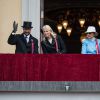 La famille royale de Norvège s'est présentée au balcon du palais royal à Oslo lors de la Fête nationale le 17 mai 2015.