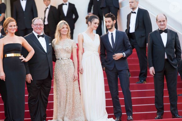 Amy Poelher, John Lasseter, Mélanie Laurent, Charlotte Le Bon, Pierre Niney, Pierre Lescure - Montée des marches du film "Inside Out" (Vice-Versa) lors du 68e Festival International du Film de Cannes, le 18 mai 2015.