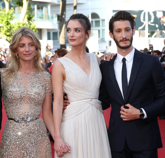 Mélanie Laurent, Charlotte Le Bon, Pierre Niney - Montée des marches du film "Inside Out" (Vice-Versa) lors du 68e Festival International du Film de Cannes, le 18 mai 2015.