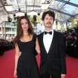 Lucie Lucas prend la pose au côté d'un charmant inconnu - Montée des marches du film "Carol" lors du 68 ème Festival International du Film de Cannes, à Cannes le 17 mai 2015.