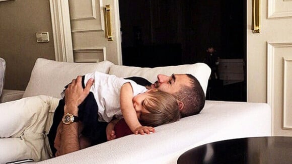 Karim Benzema : Papa câlin avec Mélia après une nouvelle mésaventure...