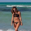 Le mannequin Keleigh Sperry (petite amie de l'acteur Miles Teller) se baigne sur une plage de Miami. Le 19 mai 2015.