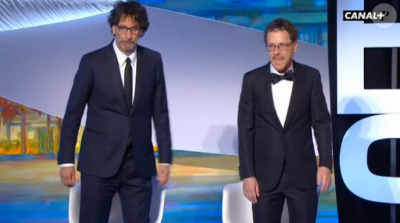 Joel et Ethan Coen, présidents du jury, pendant la cérémonie de cloture du 68e Festival de Cannes.