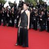 Laetitia Casta - Montée des marches du film "La Glace et le Ciel" pour la cérémonie de clôture du 68e Festival du film de Cannes, le 24 mai 2015.