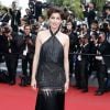 Laetitia Casta - Montée des marches du film "La Glace et le Ciel" pour la cérémonie de clôture du 68e Festival du film de Cannes, le 24 mai 2015.