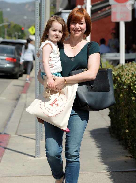 Alyson Hannigan et sa fille Keeva se rendent au "Country Mart" à Brentwood, le 30 avril 2015