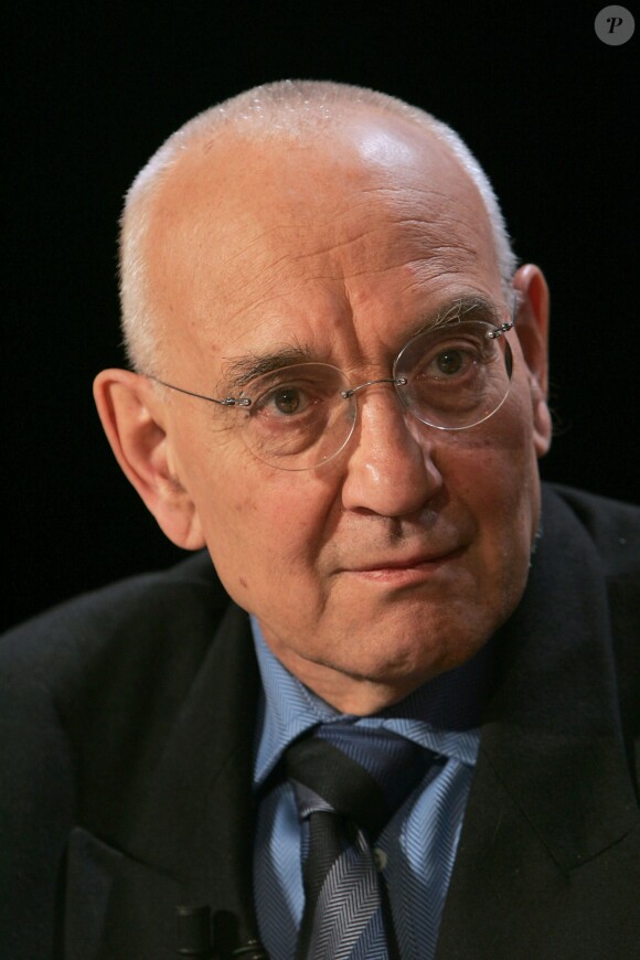 L'écrivain Max Gallo à Paris, le 1er mars 2007. 