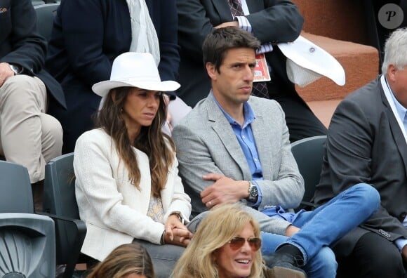 Tony Estanguet et sa femme Laeticia - People dans les tribunes lors du tournoi de tennis de Roland Garros à Paris le 29 mai 2015.