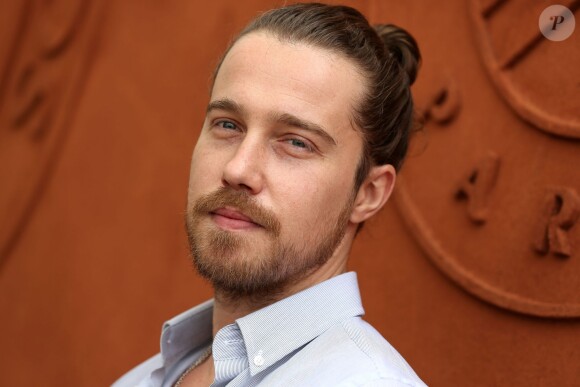 Julien Doré - People au village des Internationaux de France de tennis de Roland Garros à Paris le 29 mai 2015. 