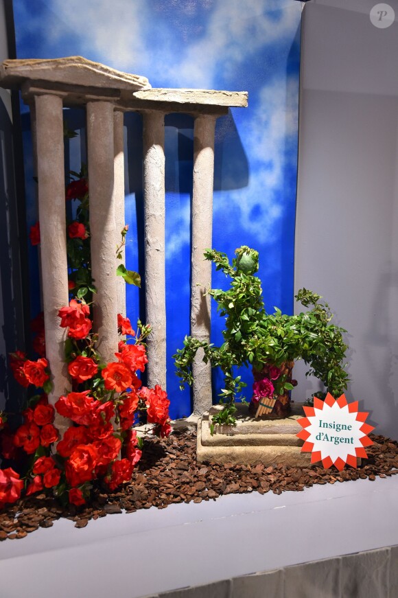 Composition florale présentée sur le thème de la Russie au 48e Concours international de bouquets de Monaco, sous le chapiteau Fontvieille. La princesse Caroline de Hanovre remettait le 30 mai 2015 les prix de la compétition.