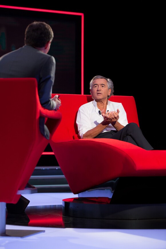 Exclusif - Enregistrement de l'émission Le Divan présentée par Marc-Olivier Fogiel avec l'écrivain-philosophe Bernard-Henri Lévy en invité, le 22 mai 2015.