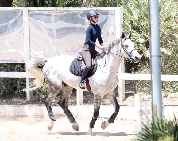 Iggy Azalea fait son entraînement d'équitation à Los Angeles. Le 11 mai 2015  