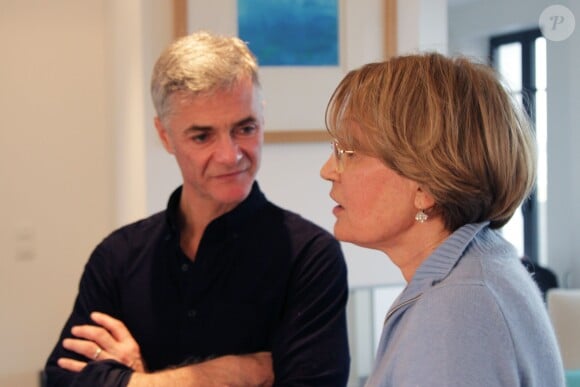 Exclusif - Cyril Viguier en rendez-vous avec Jean-Pierre Raffarin et sa femme Anne-Marie, qui accepte pour la première fois d'être interviewée depuis qu'elle a quitté Matignon, pour le documentaire "L'autre force tranquille". Le 20 février 2015 20/02/2015 - 