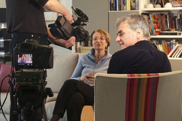Exclusif - Cyril Viguier en rendez-vous avec Jean-Pierre Raffarin et sa femme Anne-Marie, qui accepte pour la première fois d'être interviewée depuis qu'elle a quitté Matignon, pour le documentaire "L'autre force tranquille". Le 20 février 2015 20/02/2015 - 