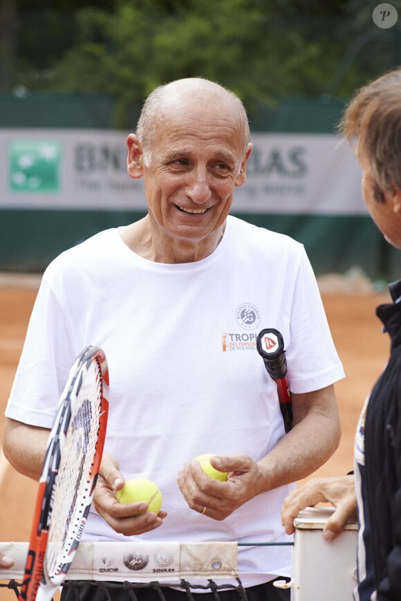 Jean-Michel Aphatie lors de la deuxième journée du Trophée des personnalités à Roland-Garros, le mercredi 3 juin 2015.