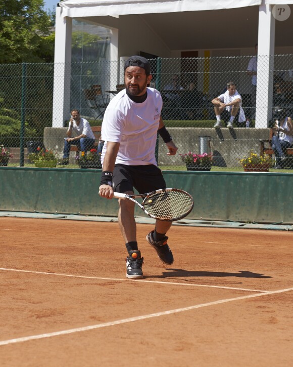 Cyril Hanouna lors de la troisième journée du Trophée des personnalités à Roland-Garros, le jeudi 4 juin 2015.