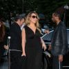 Mariah Carey sort du Peninsula et se rend au restaurant l'Avenue à paris le 7 juin 2015 