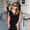 Mariah Carey sort du Peninsula et se rend au restaurant l'Avenue à paris le 7 juin 2015  