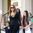  Mariah Carey sort de son h&ocirc;tel avec ses enfants Monroe et Moroccan le 7 juin 2015 &agrave; Paris&nbsp;  