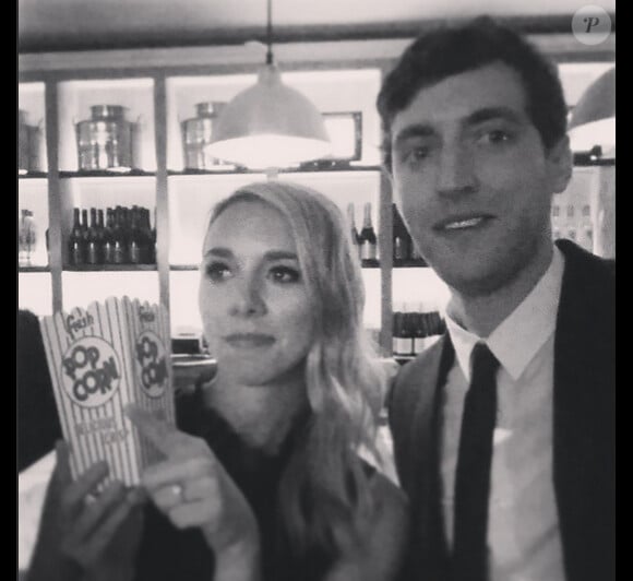 Thomas Middleditch et sa fiancée Mollie Gates, sur Instagram le 23 février 2015