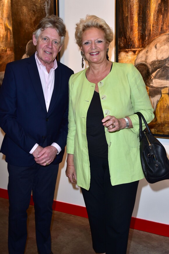 guest, Beatrice de Bourbon Siciles - Vernissage de l'exposition du peintre Alberto Bertti au 12 Drouot à Paris le 8 juin 2015