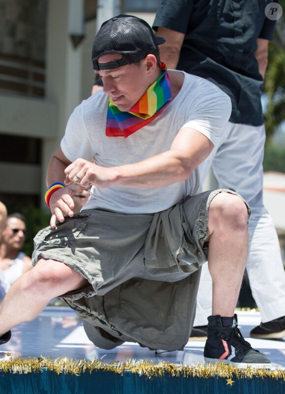 Les acteurs Channing Tatum, Matt Bomer et Adam Rodriguez sur leur char "Magic Mike XXL" lors de la parade de la "Los Angeles Gay Pride" à West Hollywood, le 14 juin 2015.