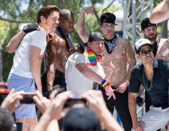 Channing Tatum, Matt Bomer et Adam Rodriguez sur leur char "Magic Mike XXL" lors de la parade de la "Los Angeles Gay Pride" à West Hollywood, le  dimanche 14 juin 2015.