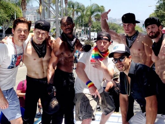 Channing Tatum, Matt Bomer et Adam Rodriguez sur leur char "Magic Mike XXL" lors de la parade de la "Los Angeles Gay Pride" à West Hollywood, le 14 juin 2015.