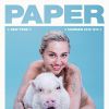Miley Cyrus se retrouve, une fois de plus, entierement nue avec son cochon de compagnie sur la couverture du magazine Paper, edition de l'été 2015.