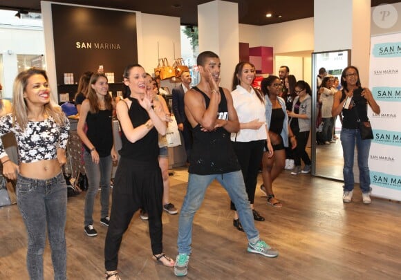 Brahim Zaibat donne un cours de danse réservé à quelques heureux chez San Marina à Lyon le 17 juin 2015, au son des 3 Mousquetaires