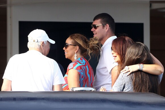 La chanteuse Mariah Carey sur le yacht de son amoureux James Packer, à Juan-les-Pins, le 25 juin 2015