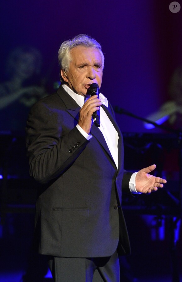 Michel Sardou en concert à l'Olympia à Paris, le 7 juin 2013.