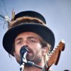 Le chanteur australien Xavier Rudd - 17e édition du festival Solidays sur l'hippodrome de Longchamp à Paris le 27 juin 2015.