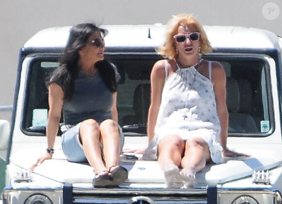 Britney Spears et sa mère Lynne Spars à Calabasas, le 12 avril 2015.