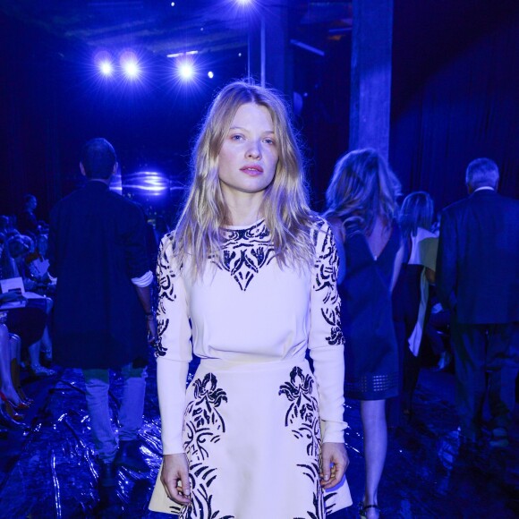 Melanie Thierry assiste au défilé Zuhair Murad (collection haute couture automne-hiver 2015-2016) au Palais de Tokyo. Paris, le 9 juillet 2015.